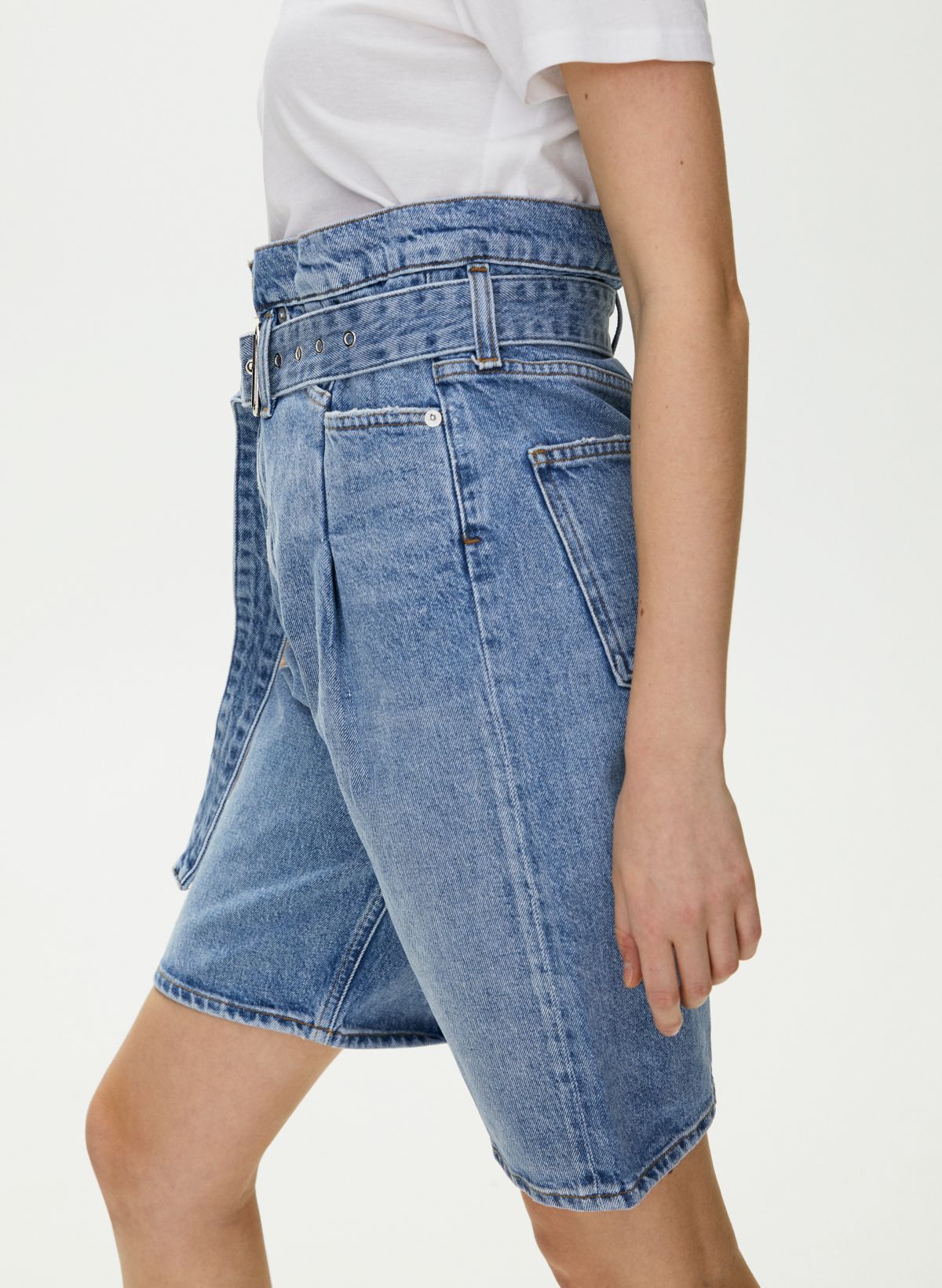 AGOLDE REWORKED 90S SHORT REVIVAL Aritzia CA