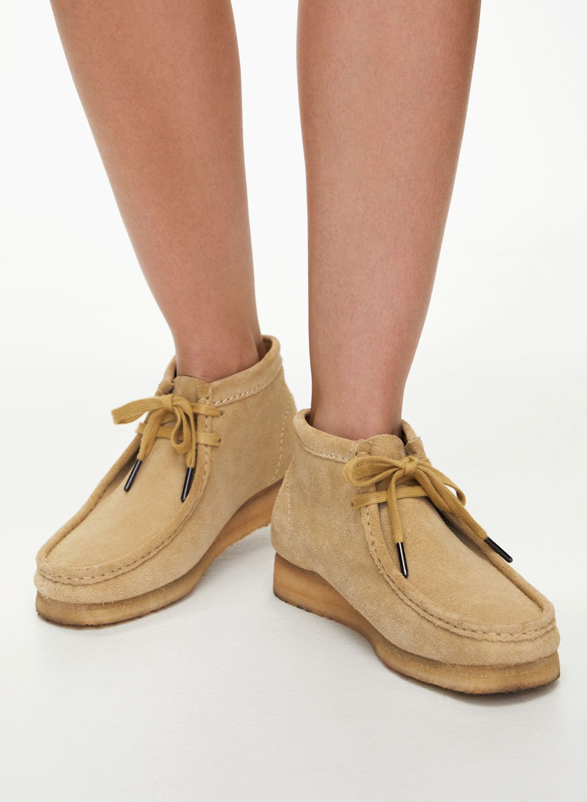 Clarks WALLABEE BOOT | Aritzia CA