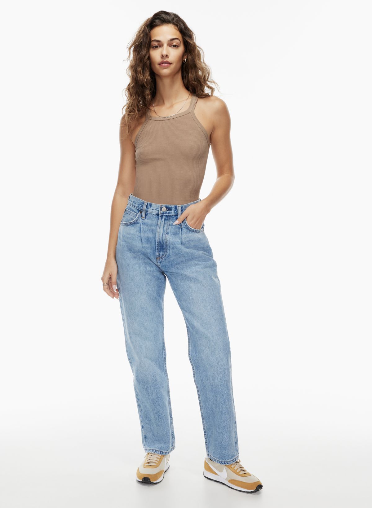 Aritzia jeans store