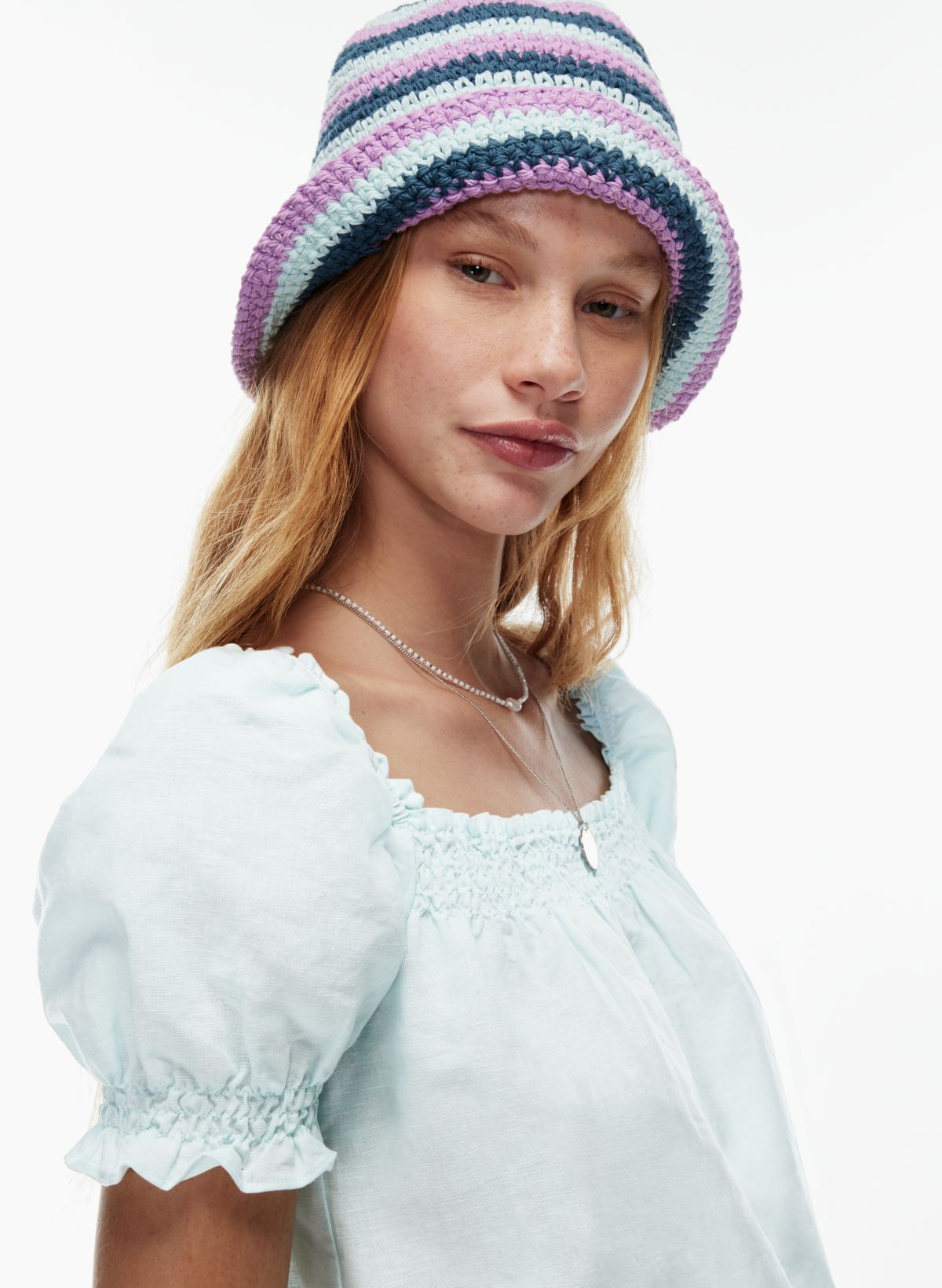 Aritzia bucket sale hat