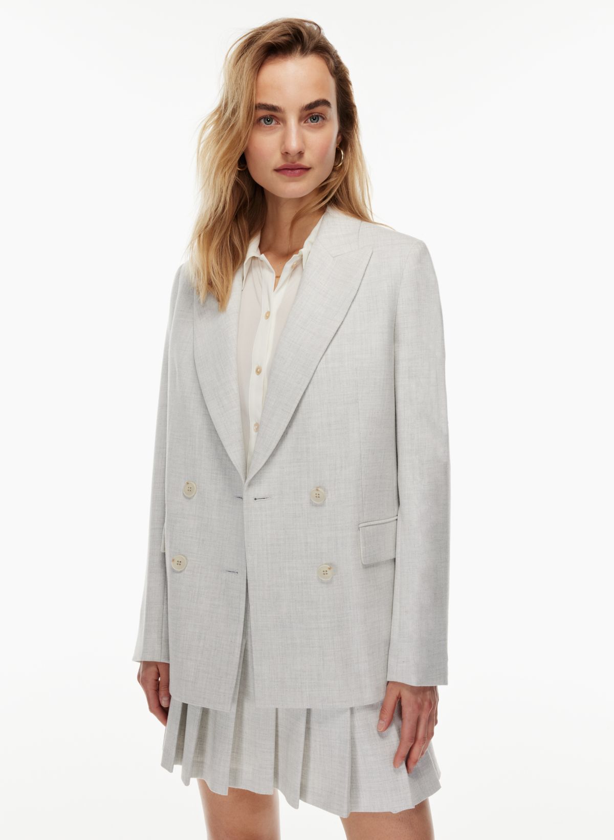 Aritzia hot sale white blazer