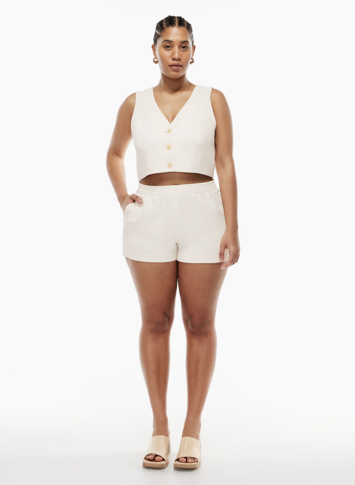 Aritzia sales white shorts