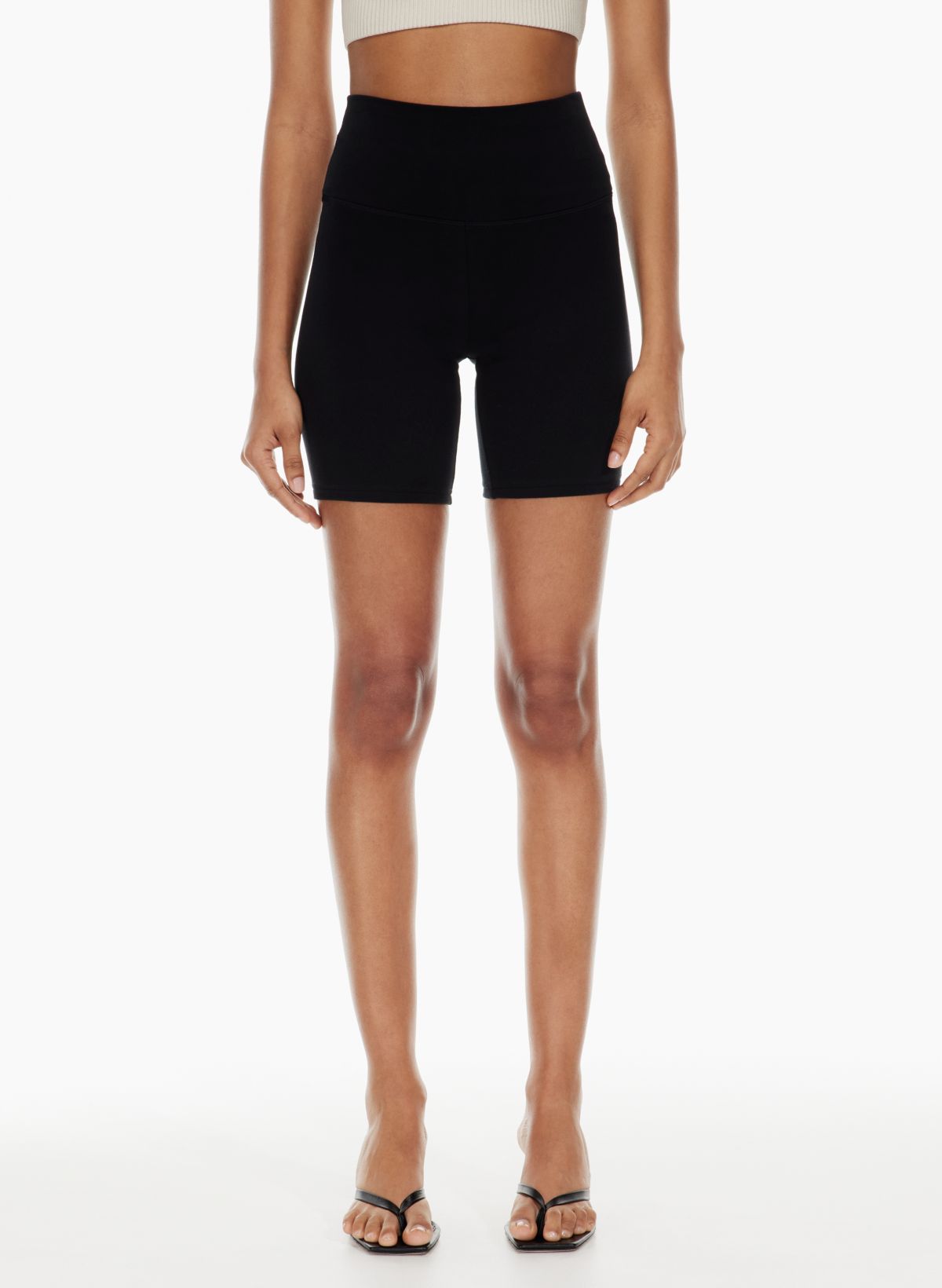 Aritzia TNA CHILL™ Atmosphere Hi-Rise 7 Short High-waisted bike