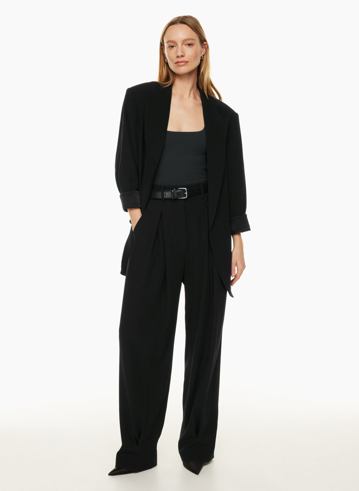 Aritzia hot sale black blazer