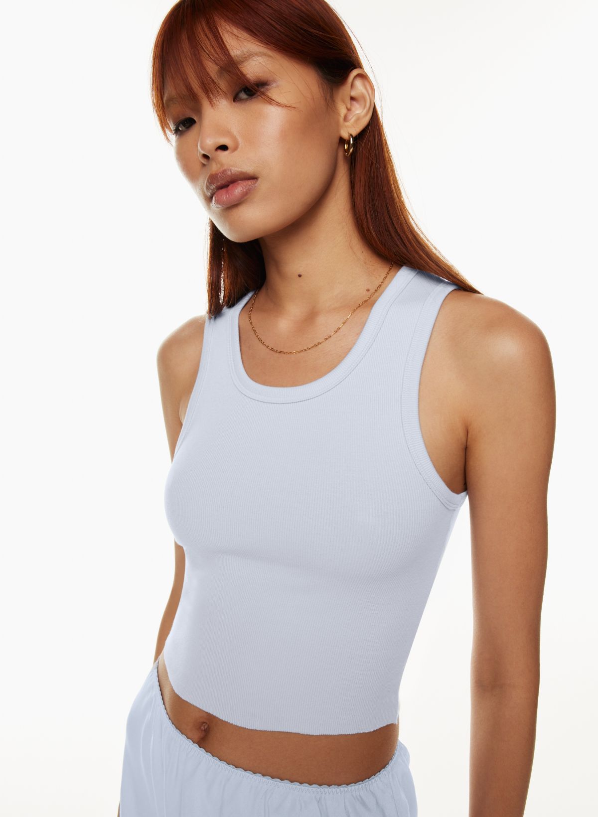 Aritzia, Tops