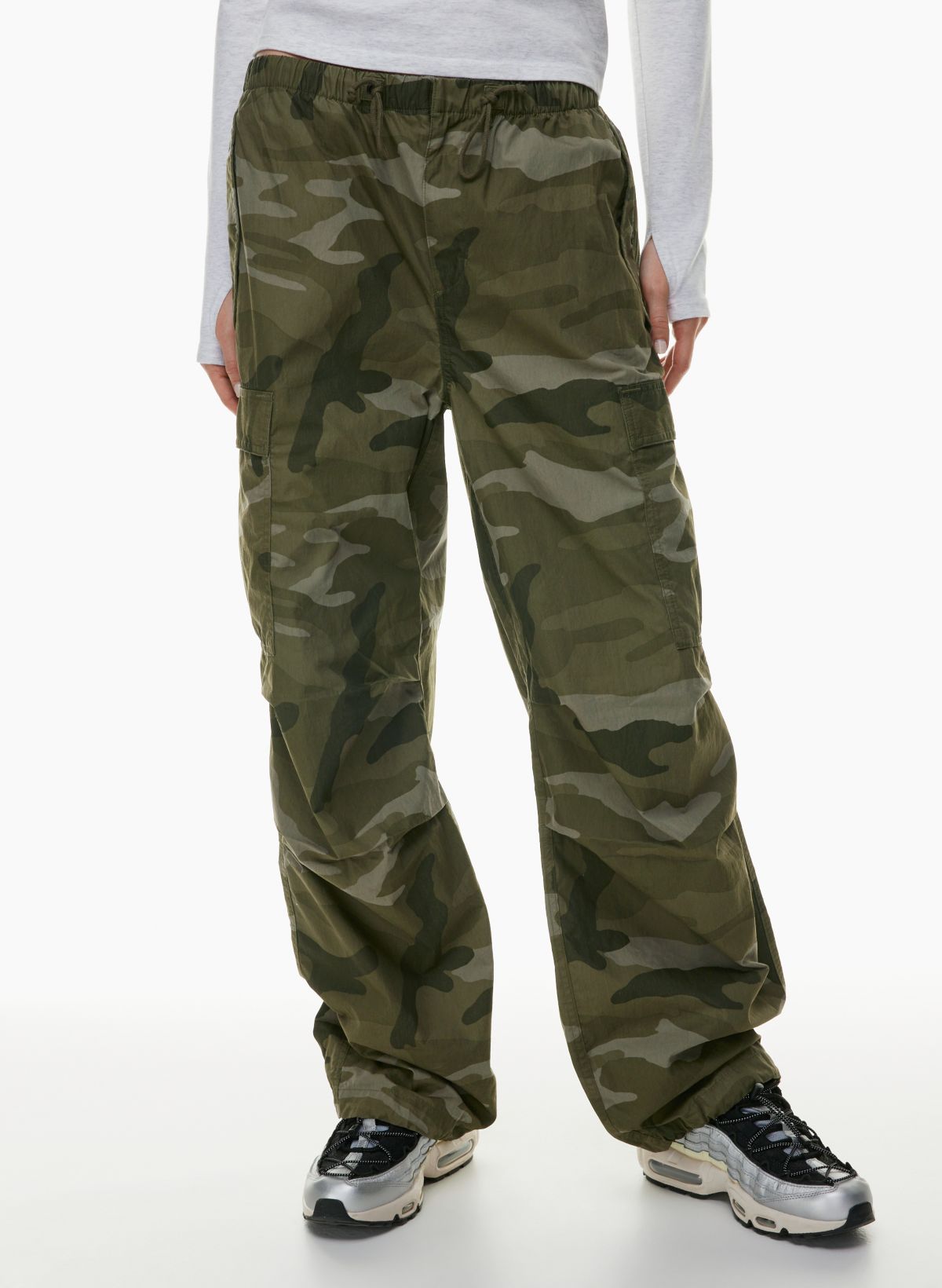 Aritzia hot sale camo joggers