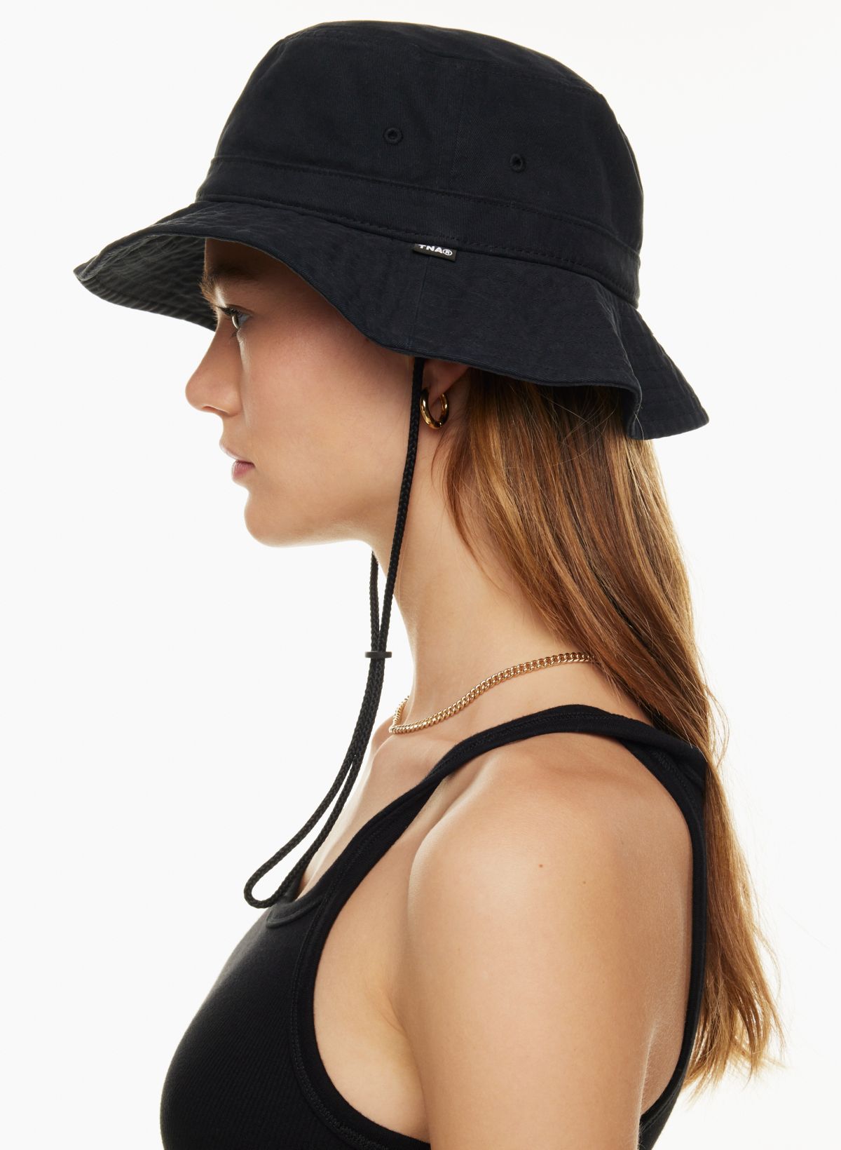 Tna DRAWCORD BUCKET HAT | Aritzia US