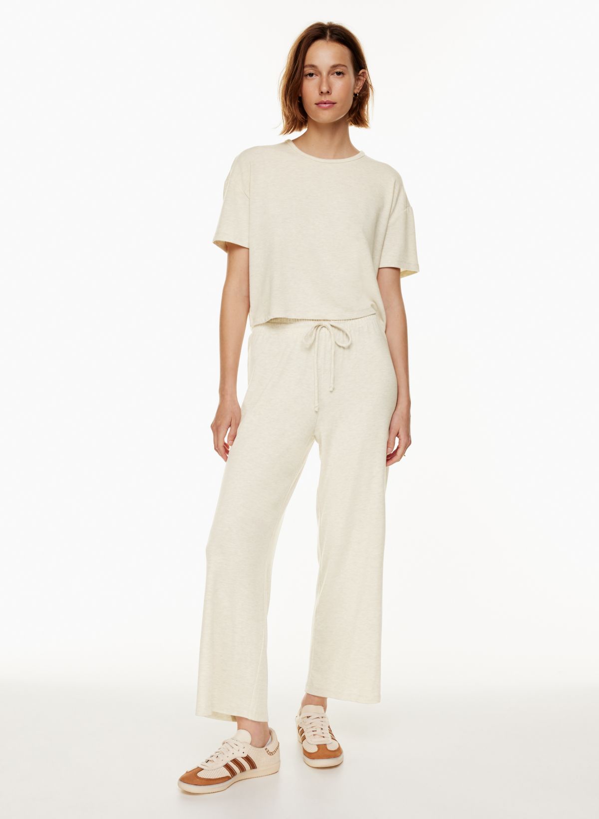 Seriously so soft!!! Linked in my  store front 🫶🏼 #aritziadupe, Aritzia Sweatpants