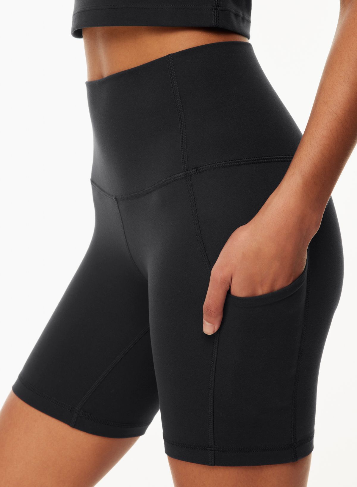 Bicycle shorts with on sale pockets