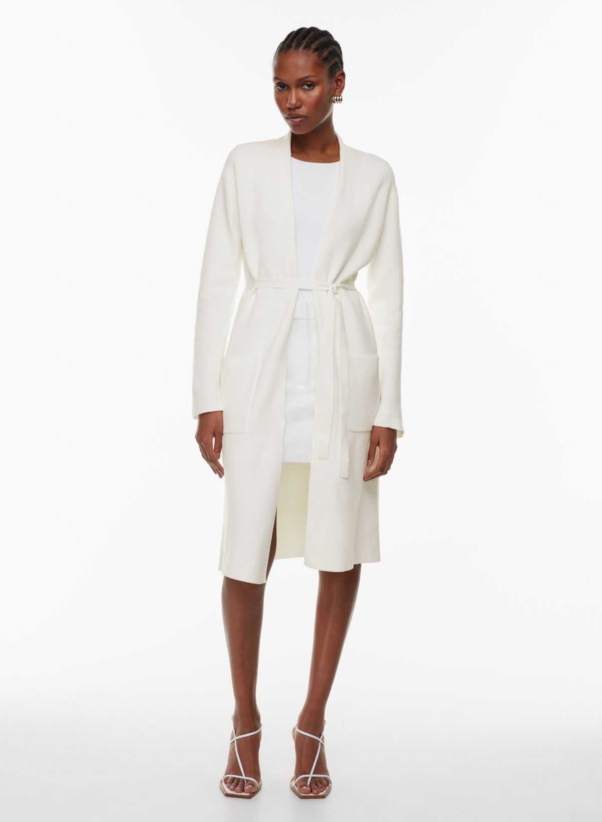 https://aritzia.scene7.com/is/image/Aritzia/s24_01_a03_112602_3030_on_a?wid=1200