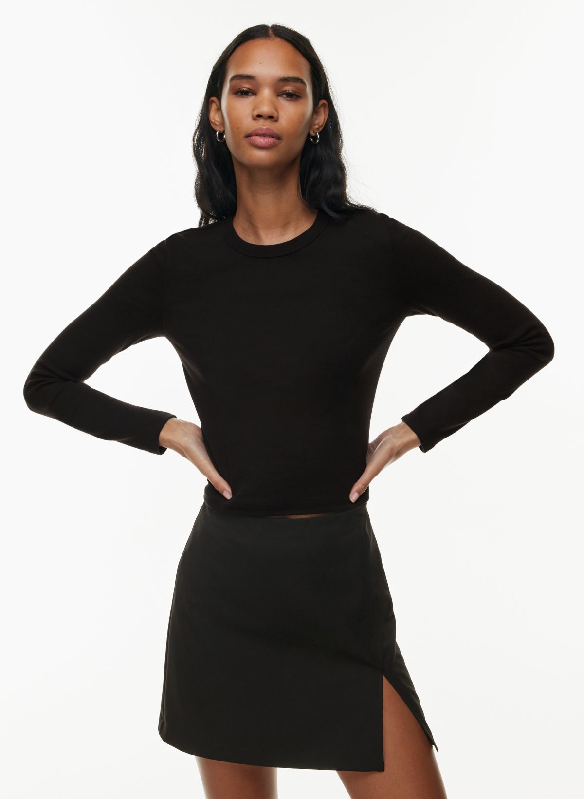 https://aritzia.scene7.com/is/image/Aritzia/s24_02_a01_80125_1274_on_a?wid=1200