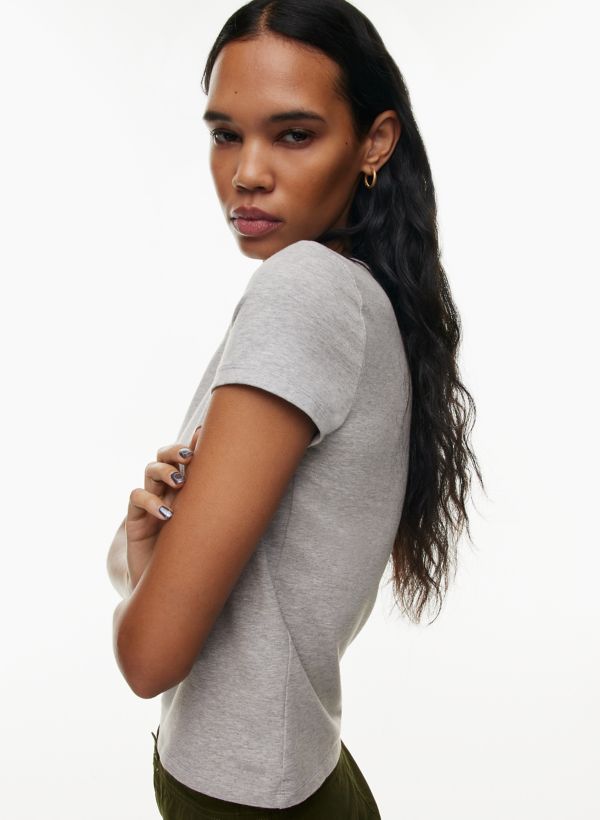 T-Shirts for Women | Long Sleeve & Short Sleeve | Aritzia US