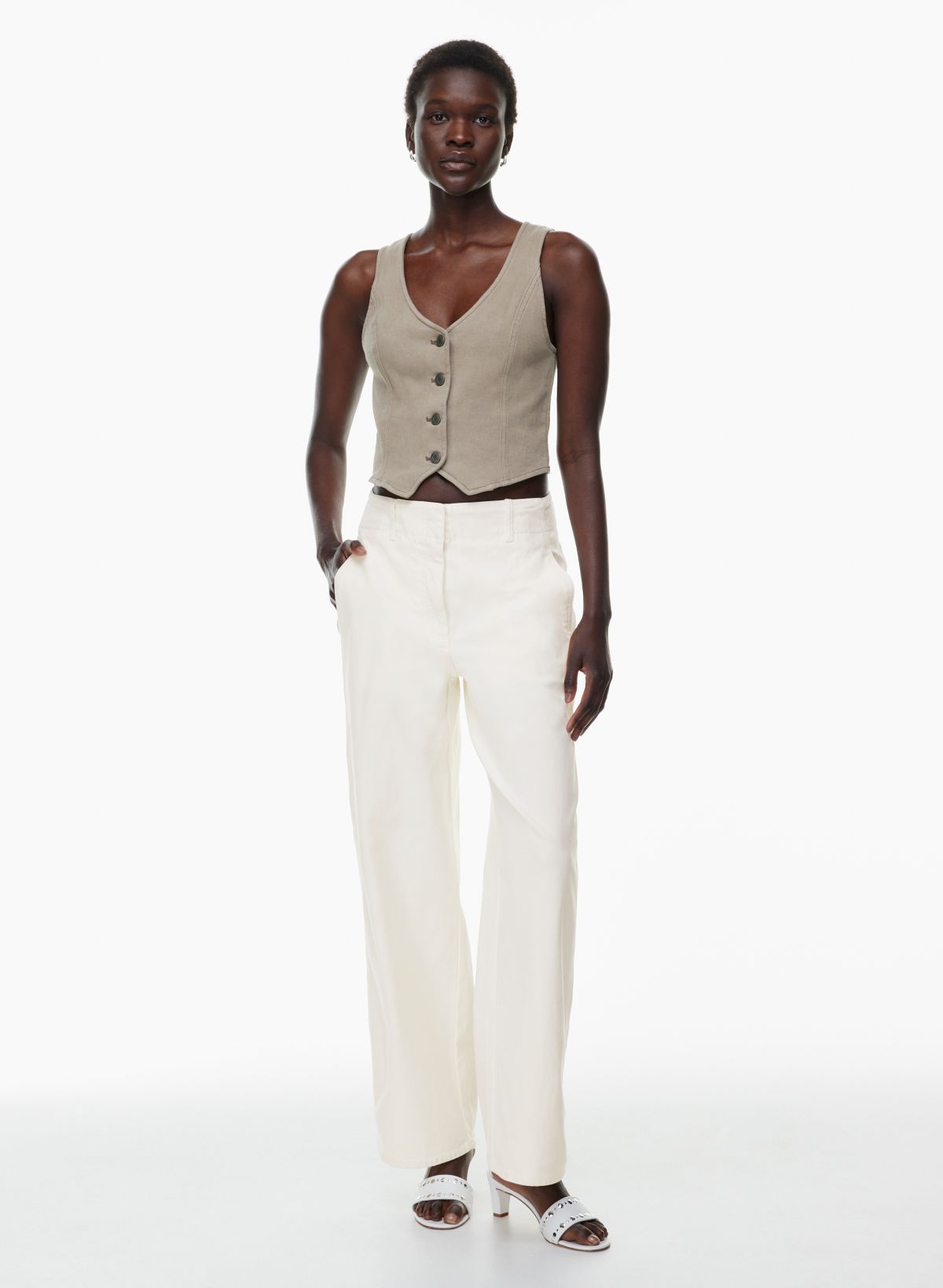 https://aritzia.scene7.com/is/image/Aritzia/s24_07_a06_79489_11420_on_a?wid=1200