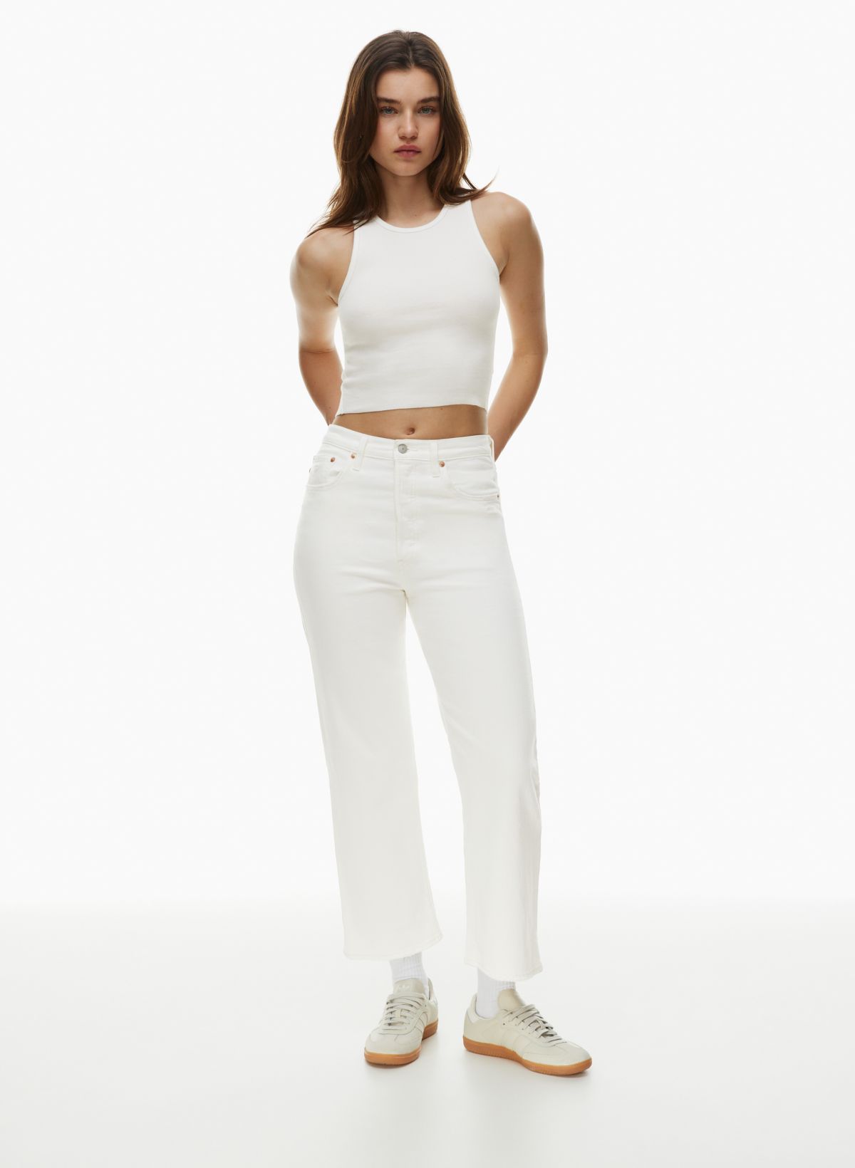 HUE, Pants & Jumpsuits, White Hue Cropped Denim Stretch Jeans