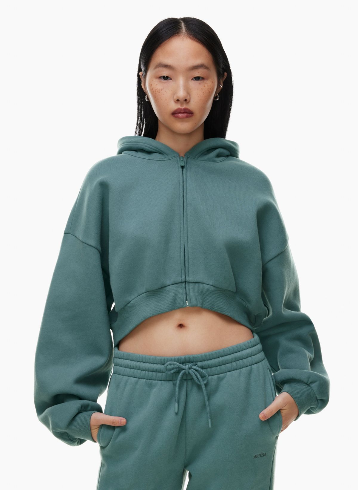 Sweatfleece COZY FLEECE MEGA CROPPED ZIP HOODIE