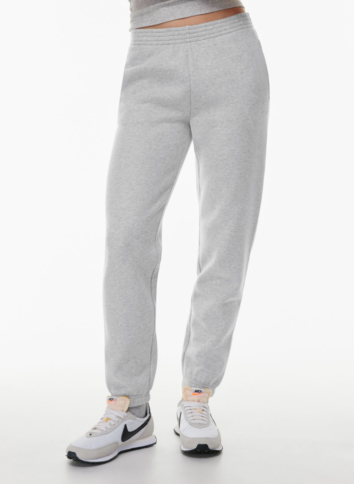 Aritzia TNA Sweatfleece Cozy Fleece Perfect Fit sweatpants, Women's -  Bottoms, Hamilton