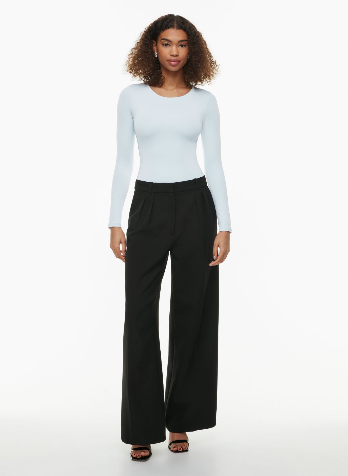 Should I get Babaton Sculpt Knit or Contour? Worried about pilling issues  and longevity of sculpt knit for its price point. : r/Aritzia