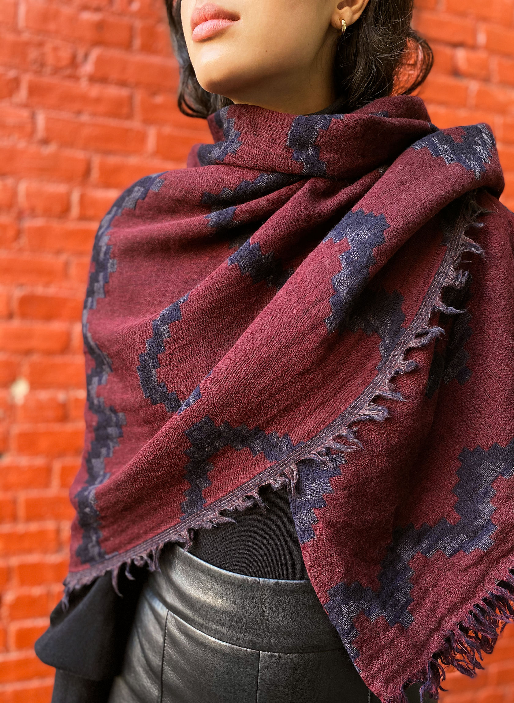 Wilfred DIAMOND MOSAIC BLANKET SCARF Aritzia INTL