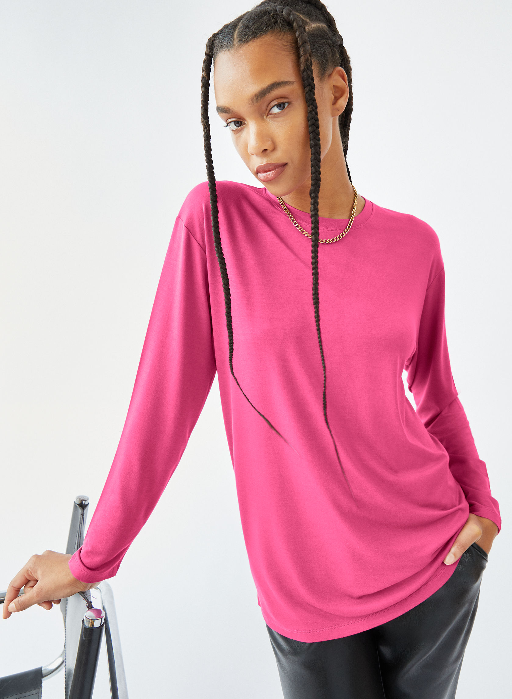 TShirts for Women Long Sleeve & Short Sleeve Aritzia CA