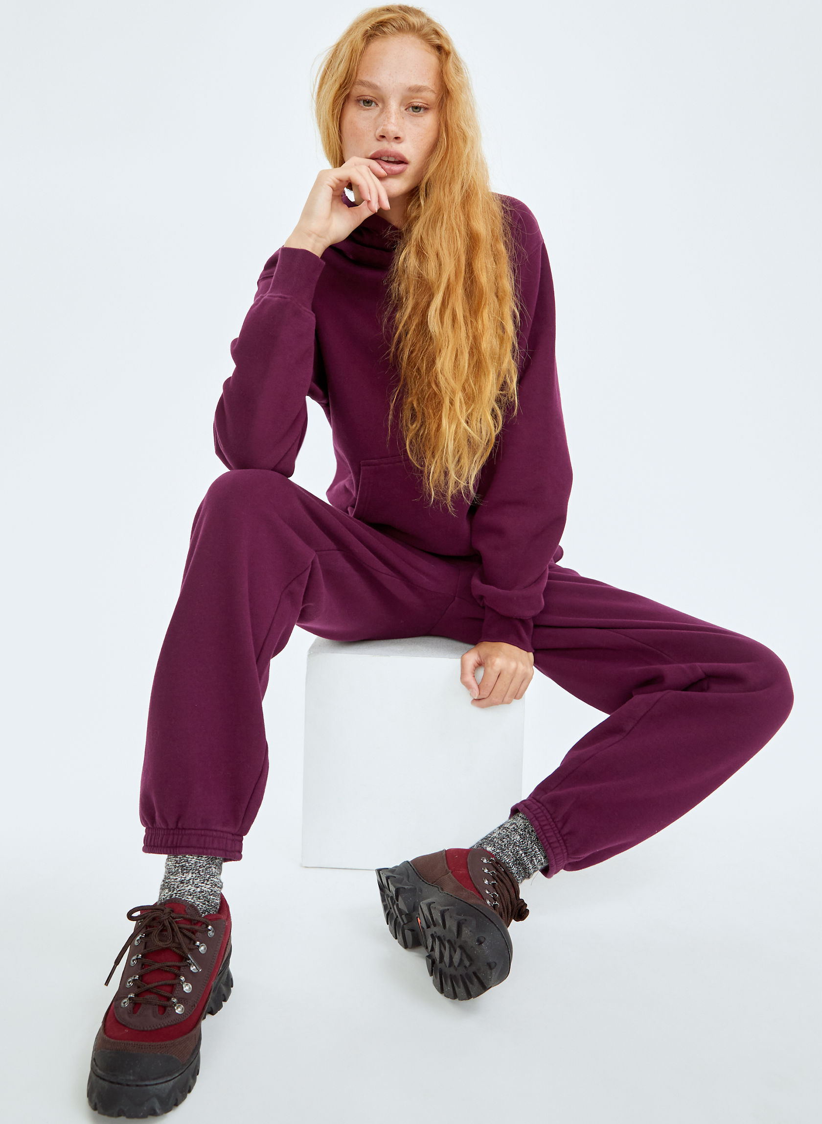 Aritzia sweat suit Outlet