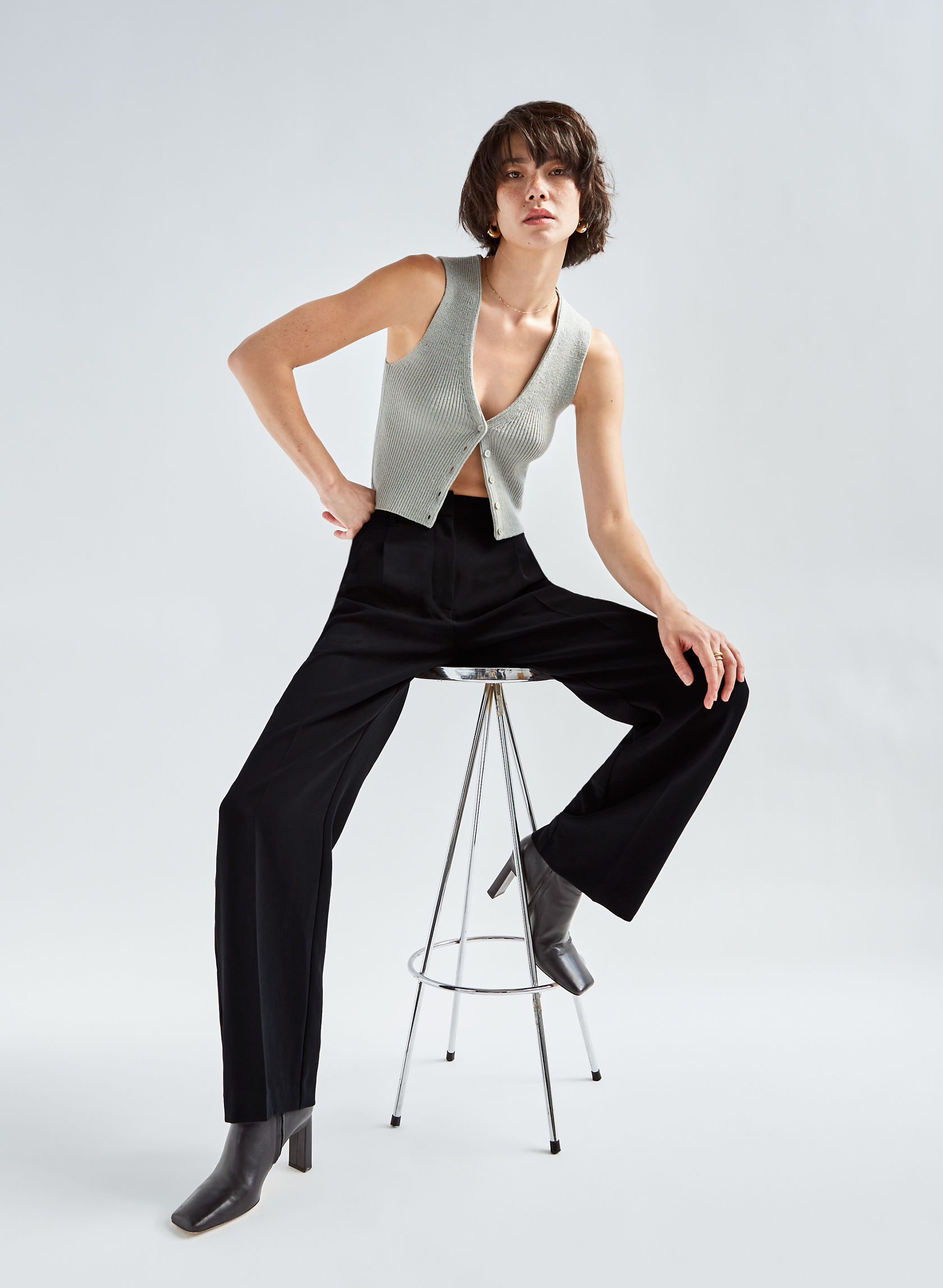 aritzia effortless trouser