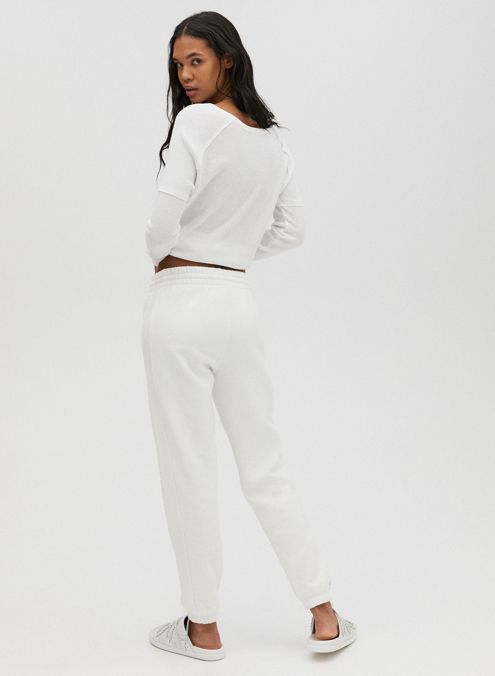 Tna AIRYAF BOYFRIEND SWEATPANT | Aritzia CA