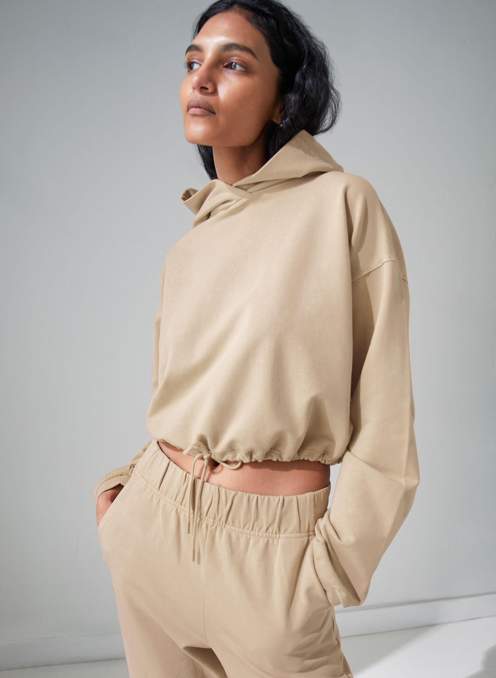 Aritzia sweat suit Outlet