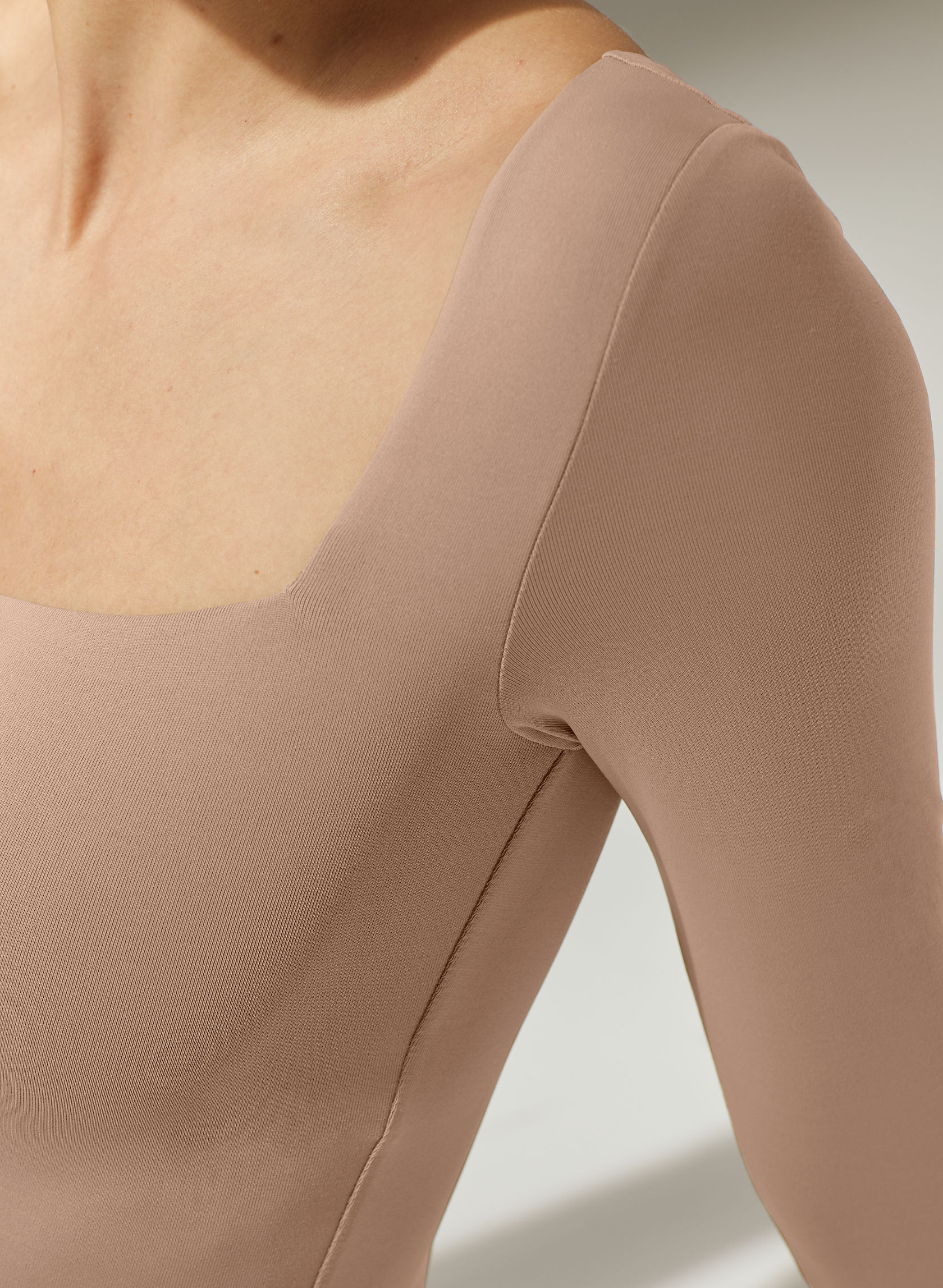 Babaton CONTOUR LONGSLEEVE BODYSUIT Aritzia CA