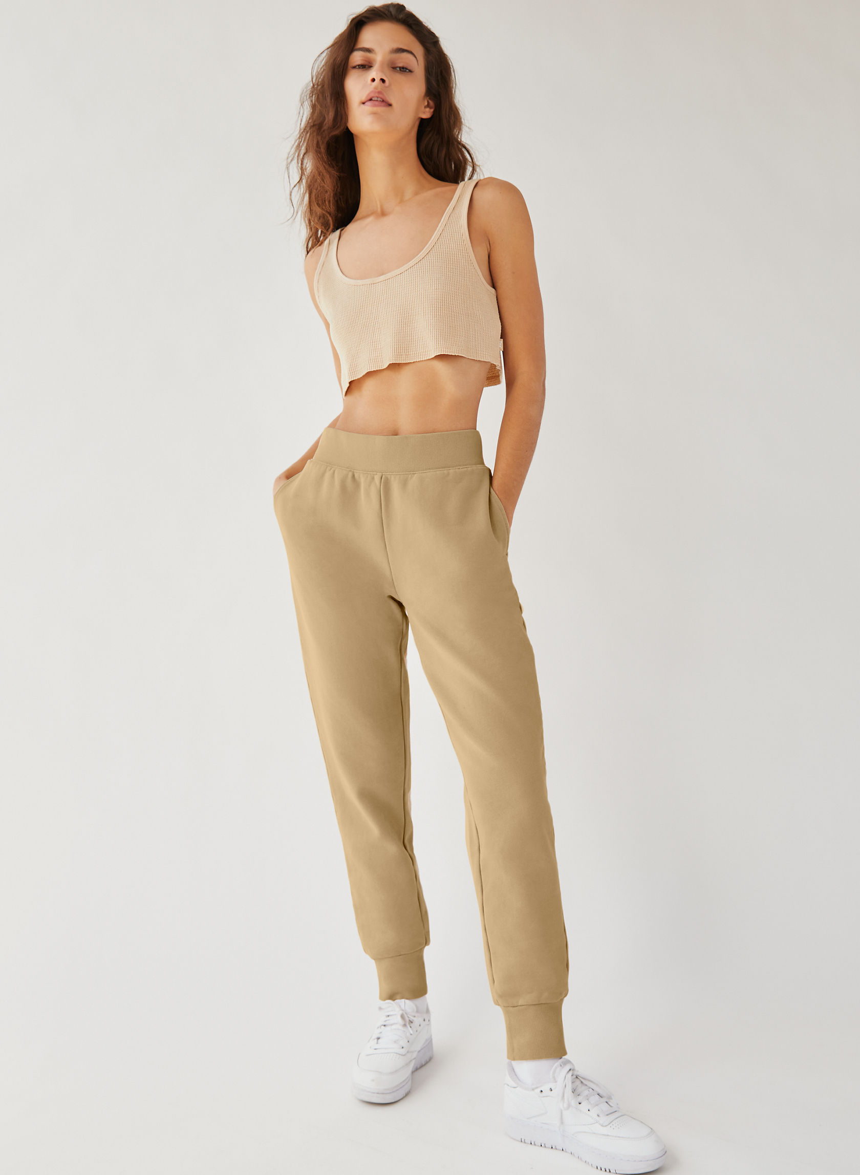 aritzia sweatpant