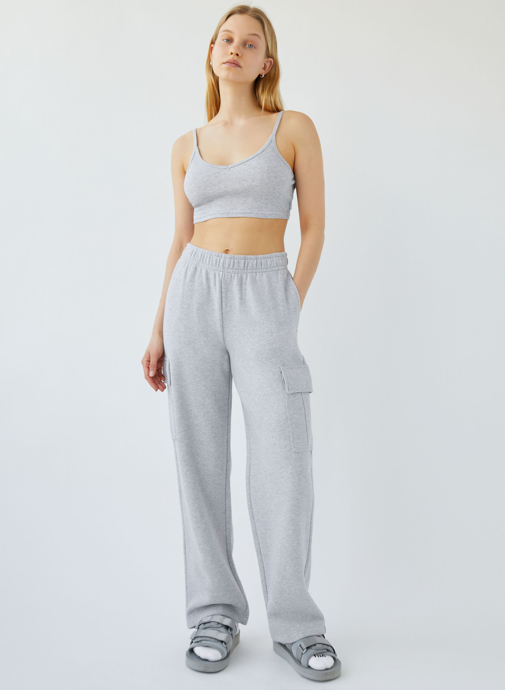 aritzia cargo sweatpants