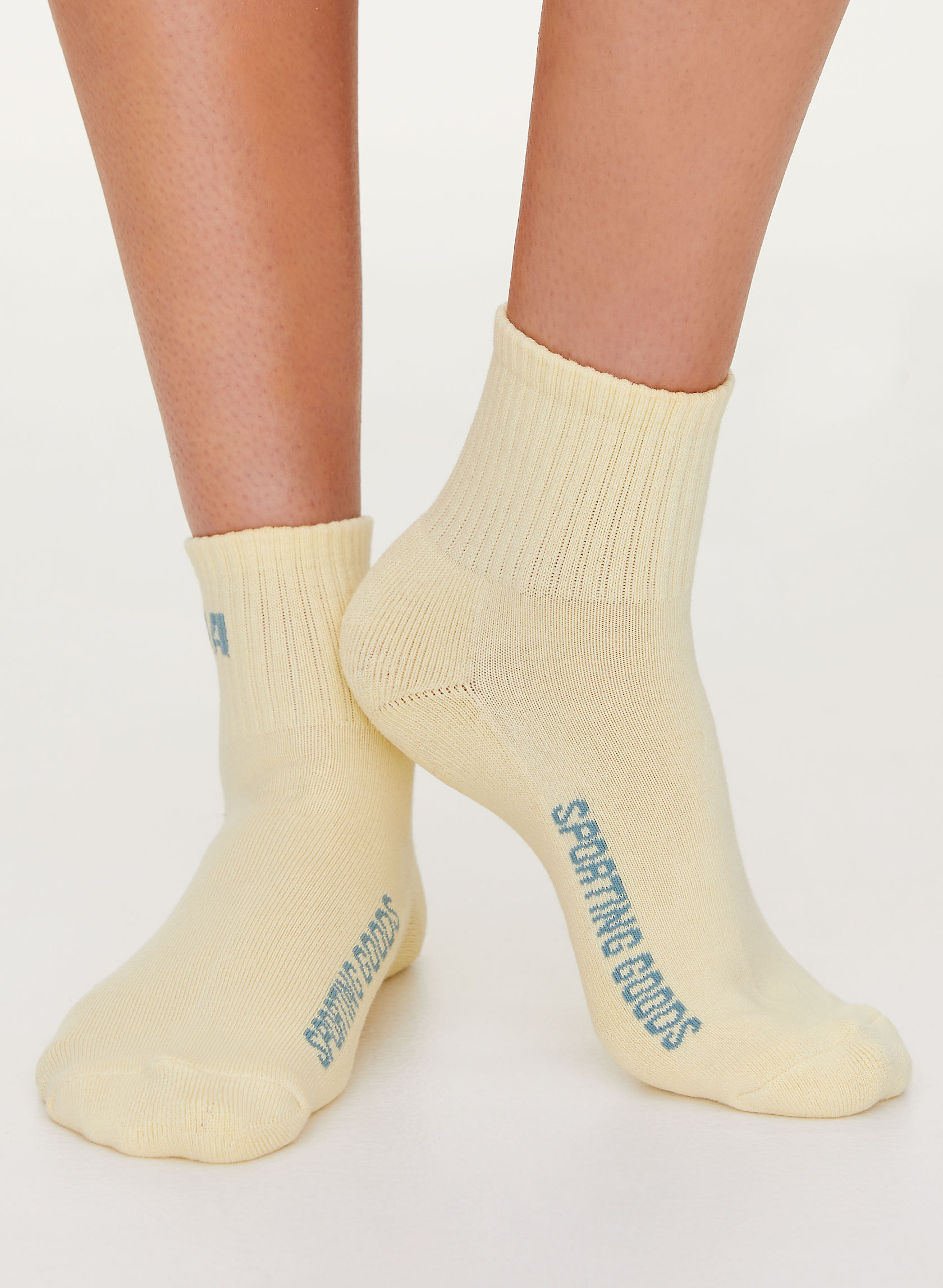 Tna BASE ANKLE SOCK 3PACK Aritzia INTL